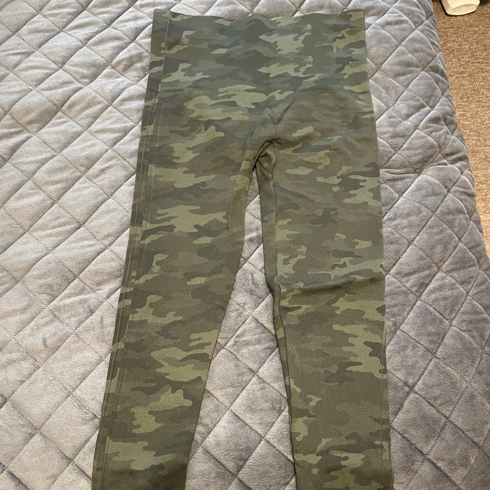 Spanx xs camp leggings